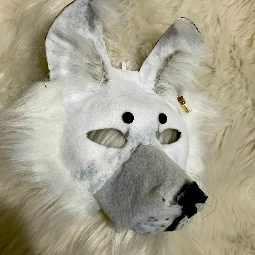 Therian mask, husky/wolf, acrylic paint, cardboard, paper cat mask, mask, felt